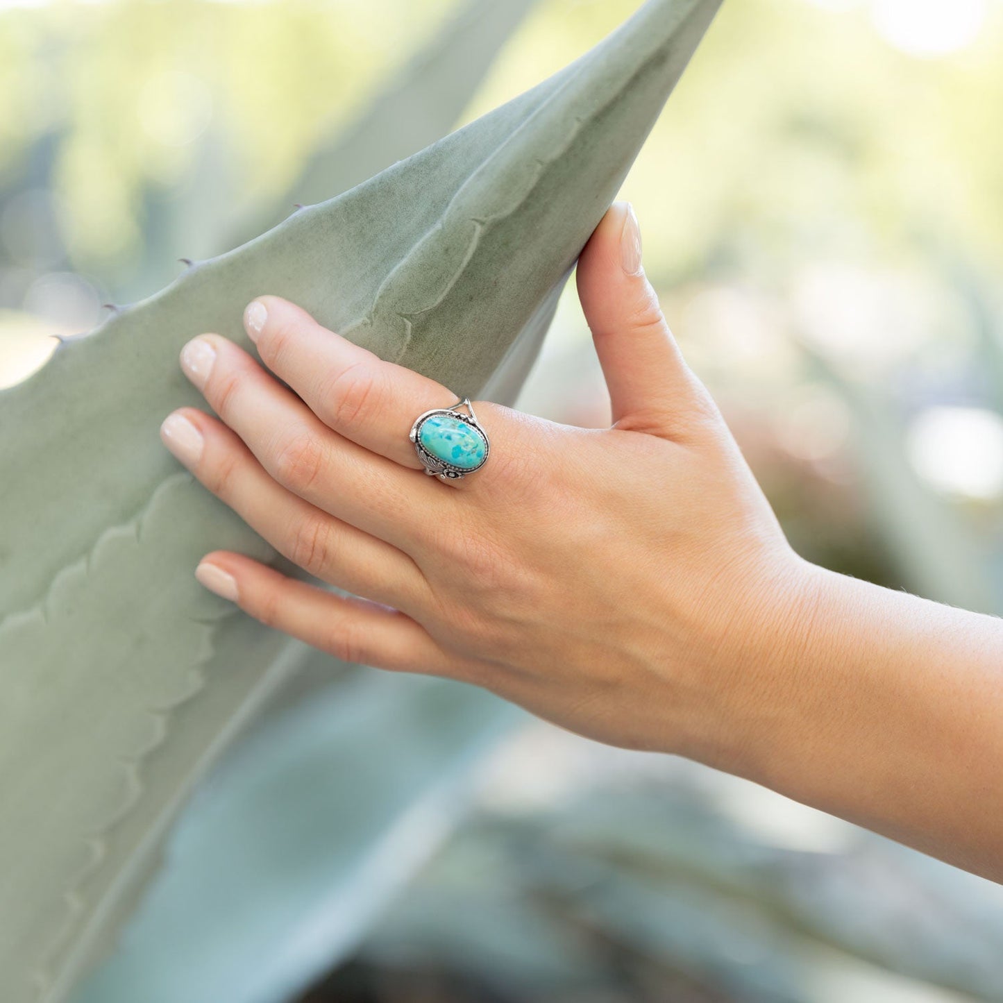 Extel Oval Reconstituted Turquoise Floral Design Ring